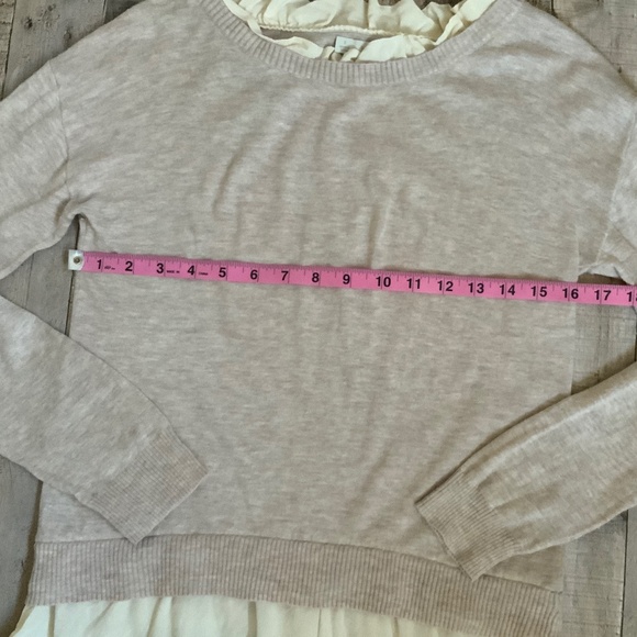 Hinge Oatmeal Beige Lightweight Cotton Blend Sweater Silk Ruffle SZ S - Picture 7 of 8